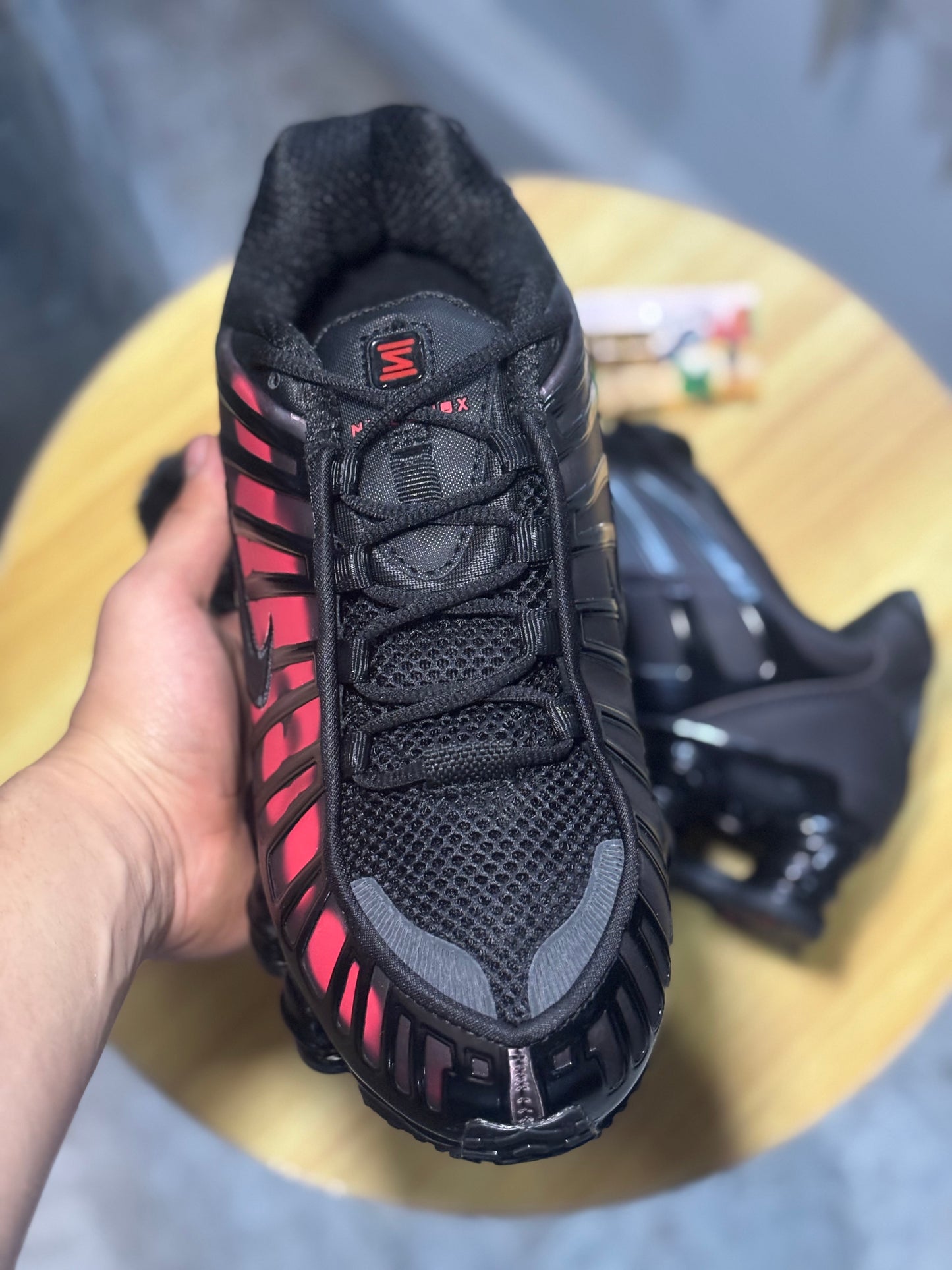 Nike Shox Rojo Camaleón