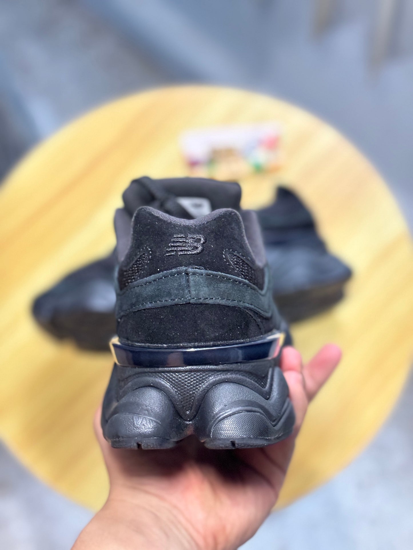 New Balance 9060 Black (Negros)