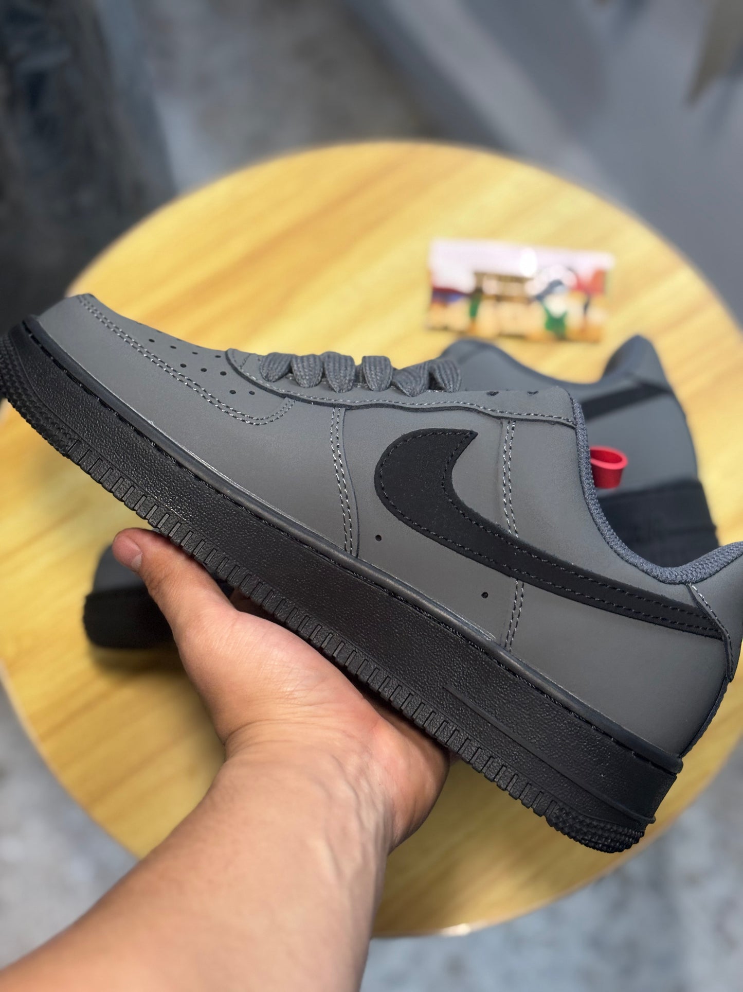 Nike Air Force One “Carbón”